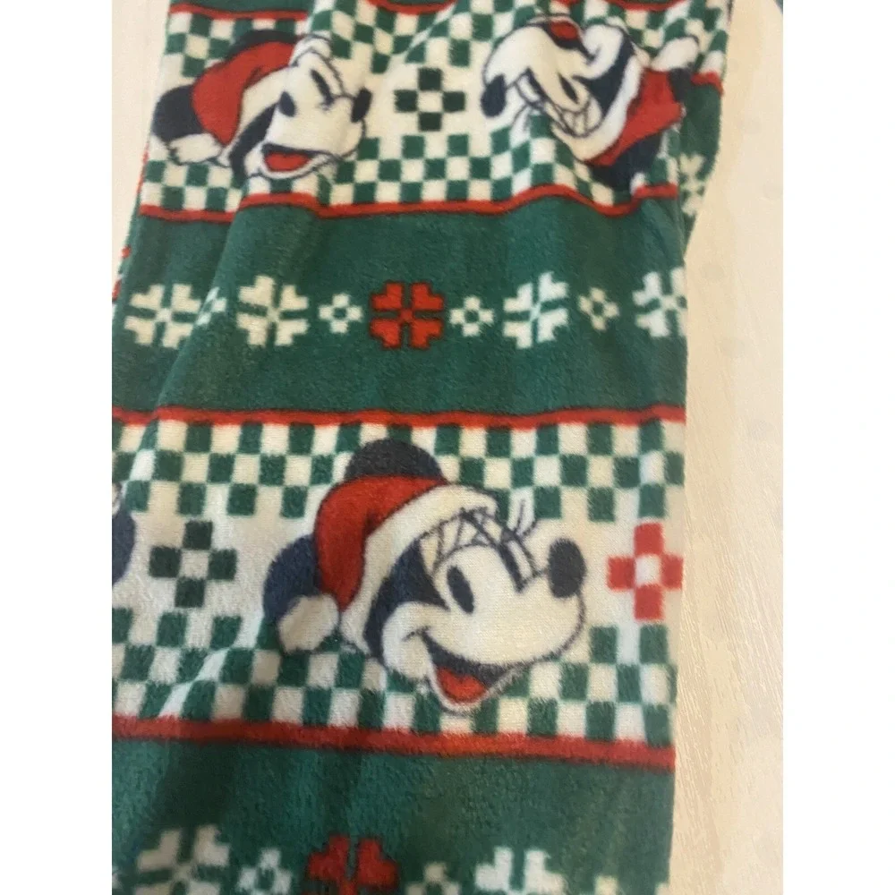 Mickey Mouse Pajamas Girls 8 Green Red Christmas Holiday 2pc Set